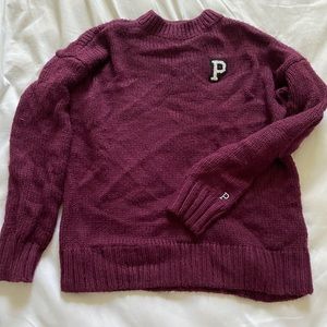 Oversized sweater XS but fits like a S